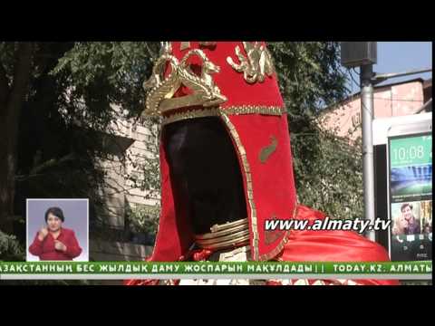 Видео: Алматылық шебер Алтын адамның көшірмесін жасап шығарды