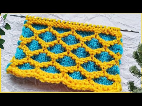 Видео: Двухцветный объемный узор спицами!