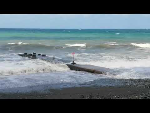 Видео: Релакс видео. Адлер 2021  Пляж Чайка 2.  Лёгкий шторм.