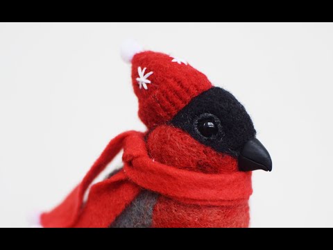 Видео: Делаем шапку и шарфик валяному Снегирю из шерсти