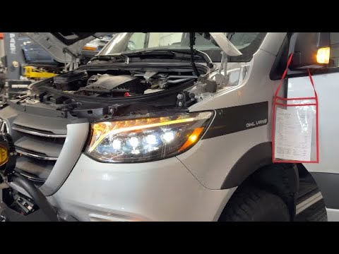 Видео: Установка фар Sprinter AlphaRex