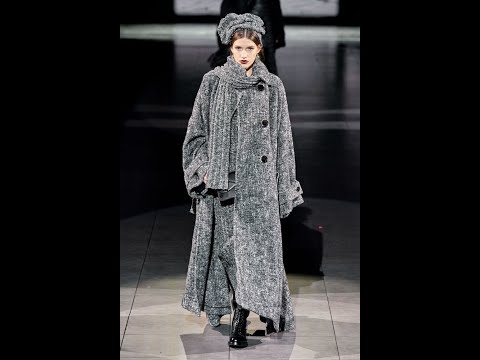 Видео: 9. Зимний ГАРДЕ-ROBE  ОТ КУТЮР. Выпуск 9.  ДОЛЬЧЕ ГАББАНА#зимняя_мода#Клондайкидей