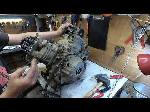 Видео: Разборка мотора Cf Moto X8  Цилиндро Поршневая Группа