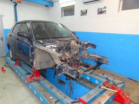 Видео: Lada Priora. Вытяжка лонжерона и всего остального.