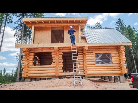 Видео: Мужчина построил красивый бревенчатый домик ручной работы в лесу | От начала до конца от @DemasiL...