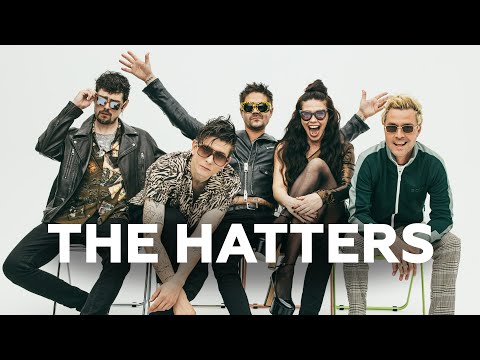 Видео: The Hatters поют Арию, говорят про концерты и прячутся от камеры // НАШЕ