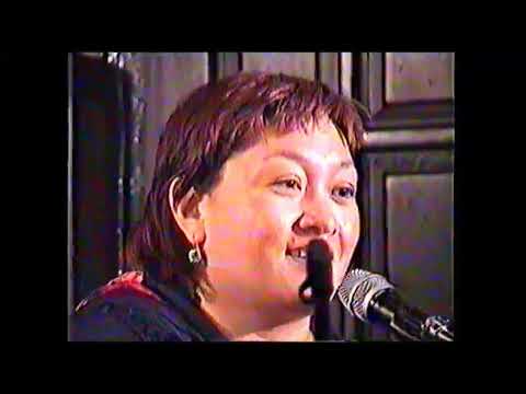Видео: Фатима Джандосова и Марина О`Брайен. Концерт в кафе "Страдивари"  20.04.2006 , часть 1 из 2