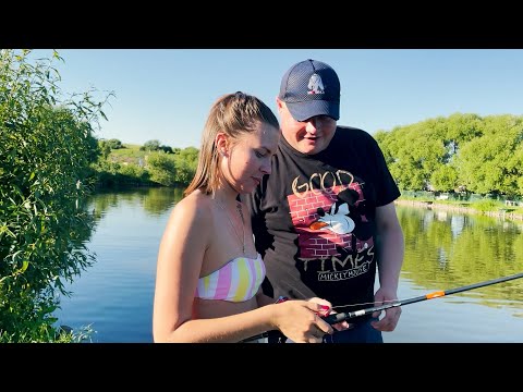 Видео: Девушка учит ловить рыбу. Форель на спиннинг. Блюда на садже. Рыбалка на Куваке Люди у которых клюет