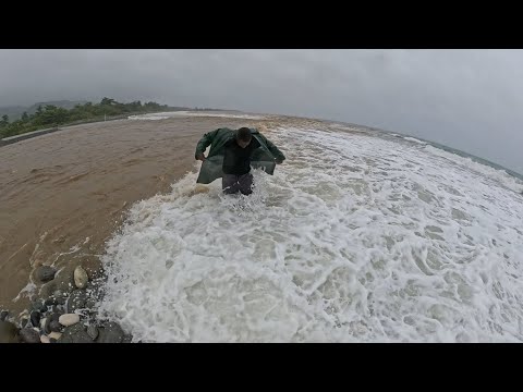 Видео: ⚠️ «Последние новости о шторме на Ямайке – сила Мелиссы вырвалась наружу! 🇯🇲🌪️» #StormMelissa #Ja...