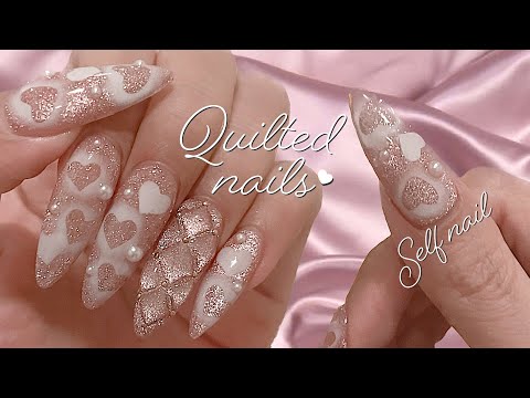 Видео: SUB) Как сделать стеганый ноготь гелем Кошачий глаз / Самостоятельный маникюр / Нейл-арт / АСМР