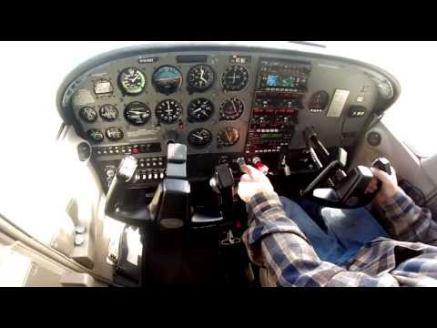 Видео: Взлеты и посадки: посадки при боковом ветре