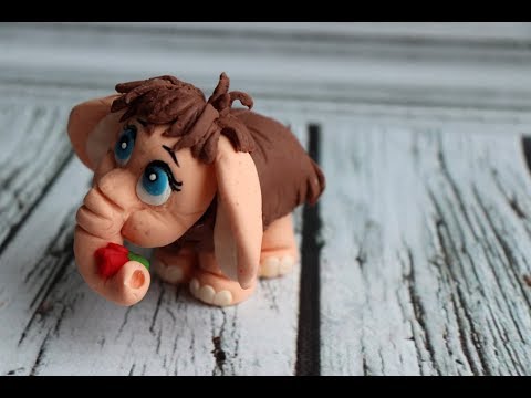 Видео: Как слепить мамонтенка из мастики