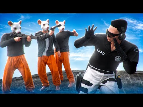 Видео: БОЛЬШОЙ КОНФЛИКТ С СЕМЬЕЙ ФОРУМНЫХ КРЫС в GTA 5 RP / Majestic RP