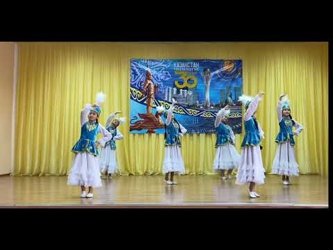 Видео: Шұғыла би тобы -“Қазақ қыздары”