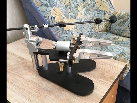 Видео: Станок для заточки ножей с магнитным  поворотником на базе комплектующих Профиль.