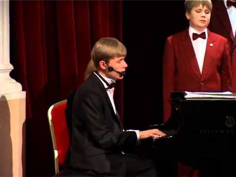 Видео: Олег Аккуратов и Пётр Корягин -  Autumn leaves