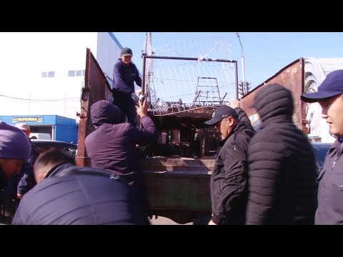 Видео: Рейд на Ошском рынке: борьба со стихийной торговлей или спектакль? / 12.10.21 / НТС