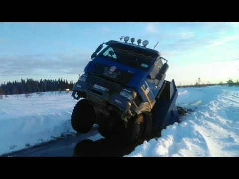 Видео: Неудачные и необычные случаи на дороге с дальнобойщиками и грузовиками