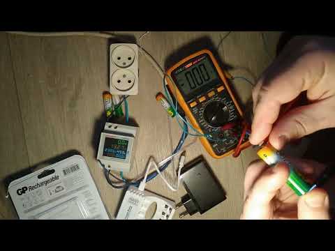 Видео: комплект из 4-х аккумуляторых батарей ААА GP 2700  мАч и зарядного устройства питания от USB