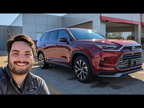Видео: Grand Highlander Hybrid MAX Limited 2026 года в цвете Ruby Flare Pearl