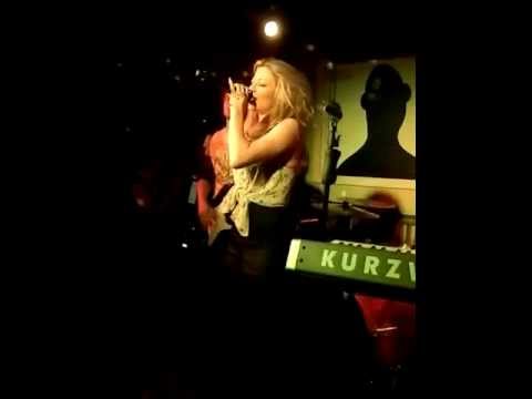 Видео: Виктория Чернышёва - Невеста