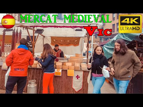 Видео: Вик, Испания, средневековый Меркат - 4k UHD 60fps- пешеходная экскурсия - с историческими субтитрами