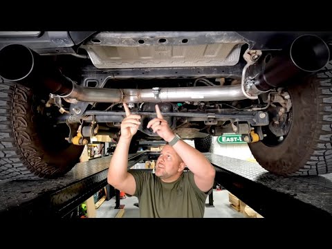 Видео: Выхлопная система Corsa Bronco на самом деле звучит ГЛУБОКО!