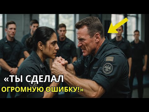 Видео: Они ударили её локтем по лицу — не зная, что перед ними боец морских котиков США.