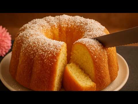 Видео: Как приготовить мягкий и воздушный кокосовый торт, который тает во рту! Торт за 10 минут.