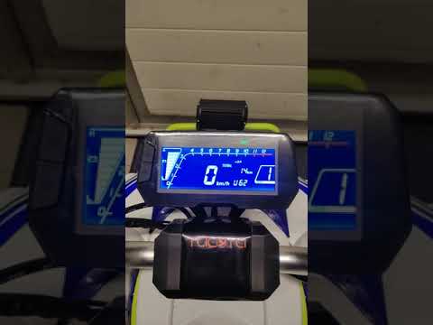 Видео: Обзор приборной панели YACOTA E-Sport 3000W