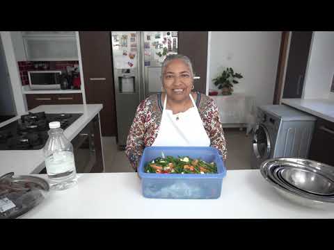 Видео: Готовим хрустящие и вкусные маринованные овощи в свадебном стиле!