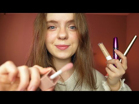 Видео: Сестра ASMR делает тебе макияж 💄 (Fast & Aggressive, tingly layered sounds, whispered roleplay)