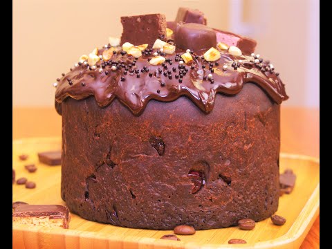 Видео: Шоколадна паска з начинкою | Шоколадный кулич с мягкой начинкой | Easter chocolate cake with filling