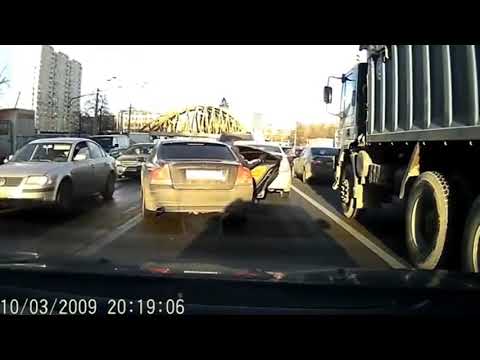 Видео: Кражи и ограбления в пробках