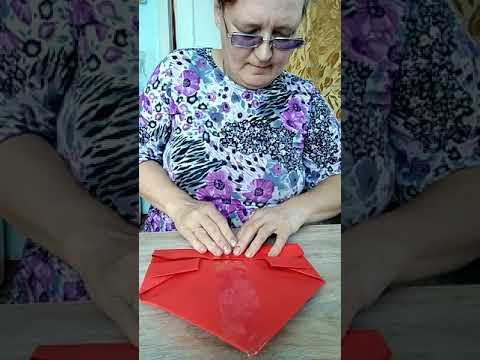 Видео: Мастер класс от Юлии Богатырь ко Дню Пионерии.  "Пионерские пилотки"