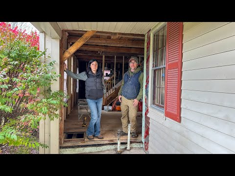 Видео: НА ЭТОТ РАЗ НАМ ПРИШЛОСЬ ВСЕ ВЫРЫТЬ!! ОГРОМНАЯ ДЫРА в нашем 150-ЛЕТНЕМ фермерском доме