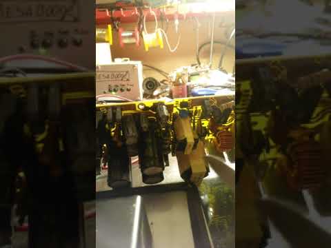 Видео: Behringer B215D Не включается или выключается. Ремонт.