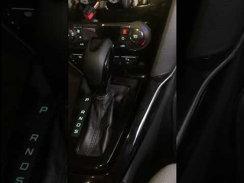 Видео: Замена штатного магнитофона на SONY rp7 и установка кнопки авто парковки в FF3