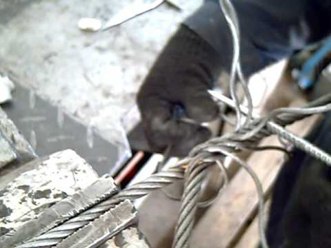 Видео: чалка троса 1 (плетение троса в петлю)