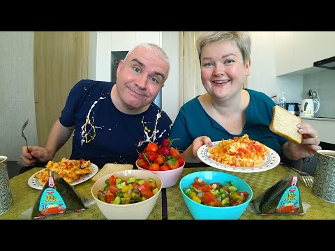 Видео: Мукбанг нас осуждают те кто ХУЖЕ нас, а те кто ЛУЧШЕ нас им не до НАС! Болталка на Семейный обед