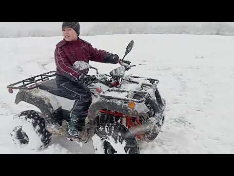 Видео: Квадроцикл kayo au150 по снегу