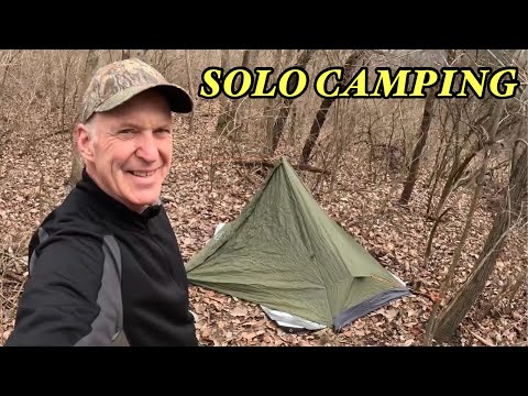 Видео: ЗИМНИЙ КЕМПИНГ ДЛЯ ОДИНОЧНЫХ / Охота на оленей с дульнозарядным ружьем