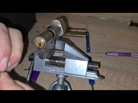 Видео: Вскрытие замка мультилок 7×7