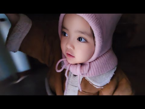 Видео: [SUB] РУДА впервые в жизни катается на коньках в Венеции! (День 6 в Италии 🇮🇹)