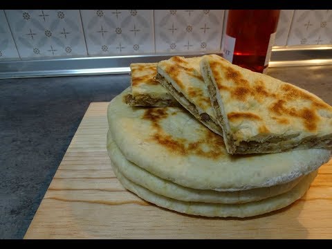 Видео: ЛОБИАНИ-ТРАДИЦИОННЫЕ ГРУЗИНСКИЕ ПИРОГИ(LOBIANI) вкусный и простой рецепт от Inga Avak