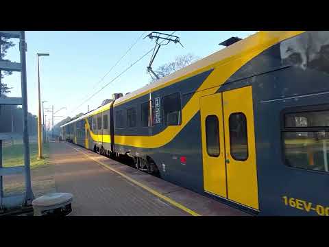 Видео: ЛАТВИЙСКАЯ МАШИНА ВРЕМЕНИ и ЖУТЬ ЦЕНТРАЛЬНОГО ВОКЗАЛА