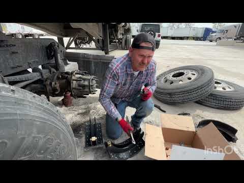 Видео: ￼ Замена тормозных колодок на грузовике Volvo vnl