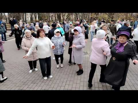 Видео: Танцы в Гомеле. 09.11.2025 г. 
