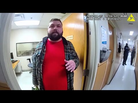Видео: 30-летний вор нападает на сотрудников из-за карточек с покемонами
