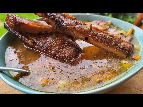 Видео: Гороховый суп на копчённых рёбрах   #гороховыйсуп#копчённыерёбра#кухня#природа#милитари#